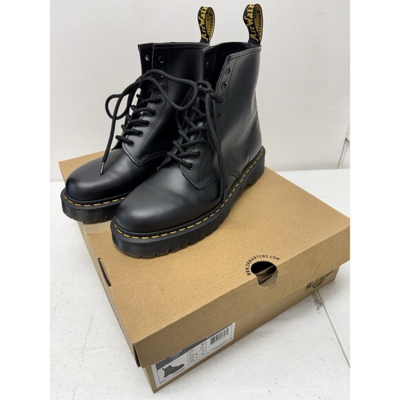 Dr Martens Jadon Black Boots Women's size 12 Men’s 11 New - Picture 1 of 7